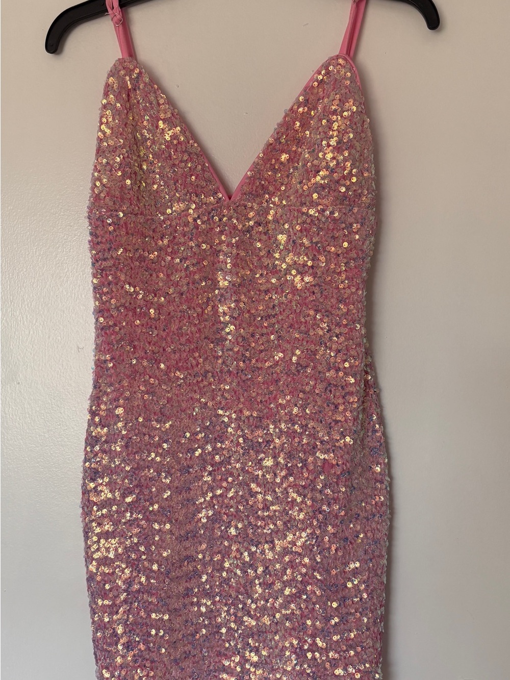 Lulu's Pink Sequin V-Neck Dress size Small